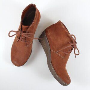 Clarks Softwear Suede Wedge Booties Lace up 6.5 US 4UK